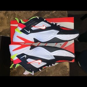 Nike Men’s N2K Tekno Black/Metallic Sliver